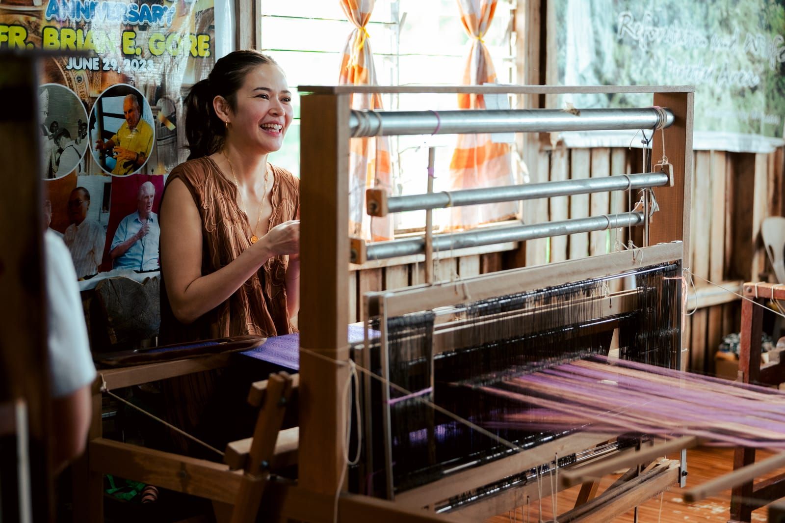 Bela Padilla smiling at the loom