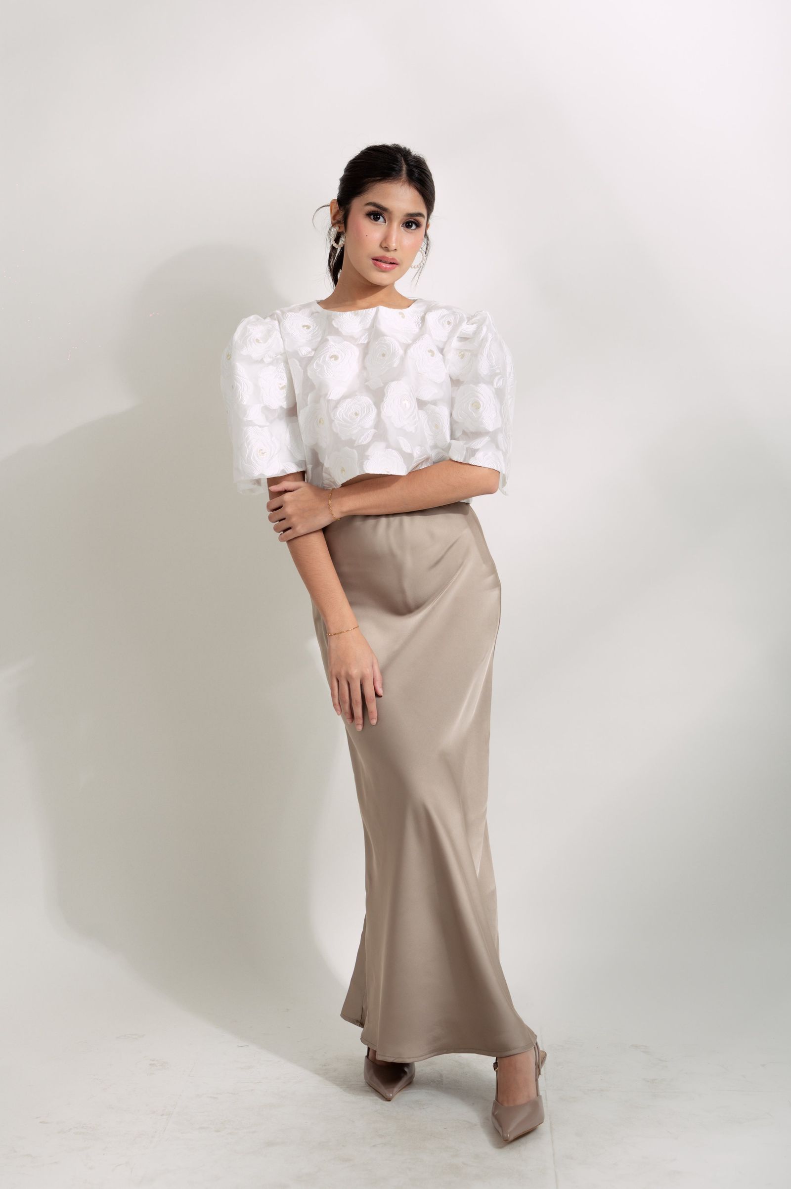 Modern Filipiniana: Leni in Limited Edition Fabric