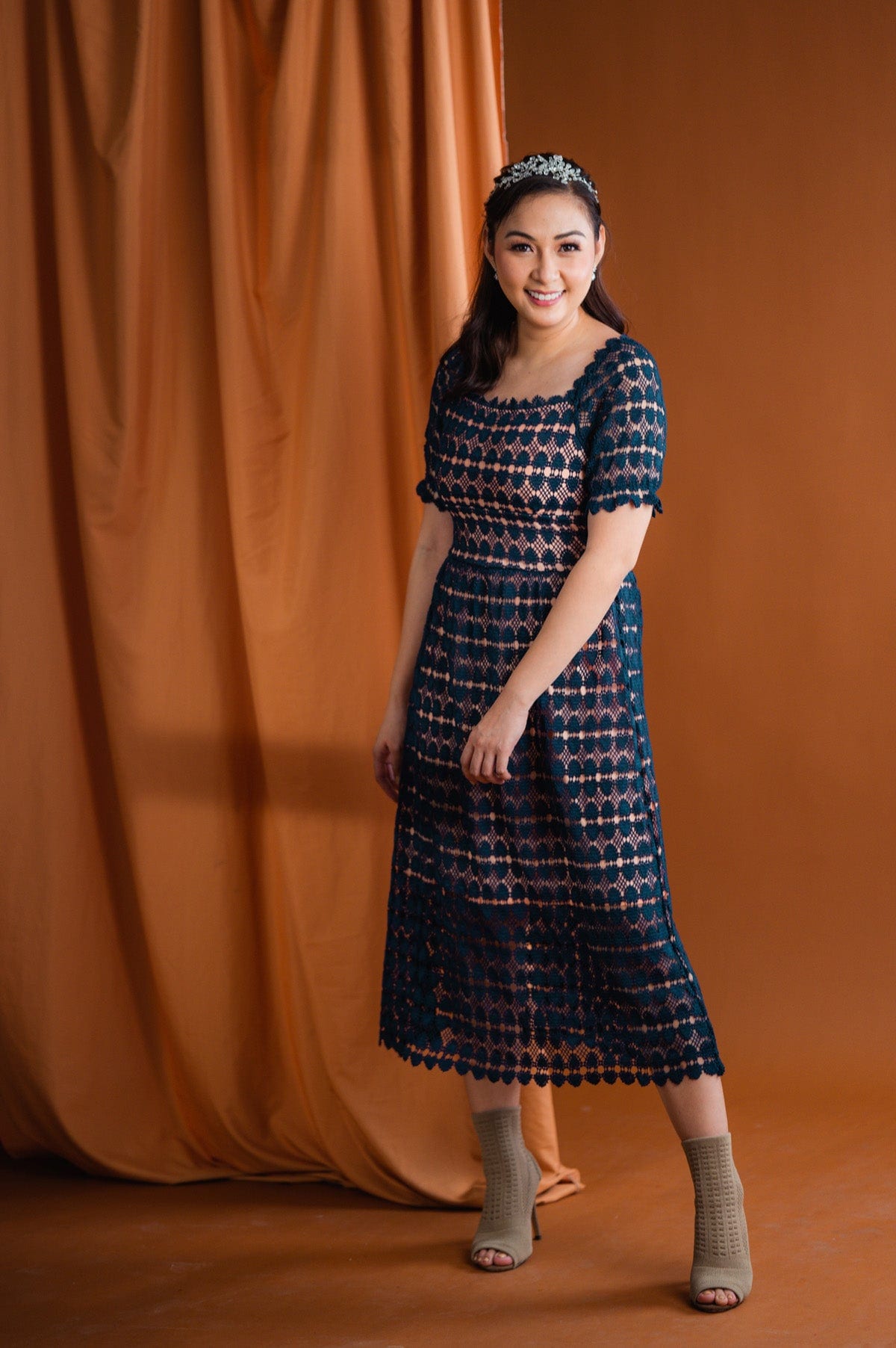 GS Pre-Holiday: Chloe Lace Dress