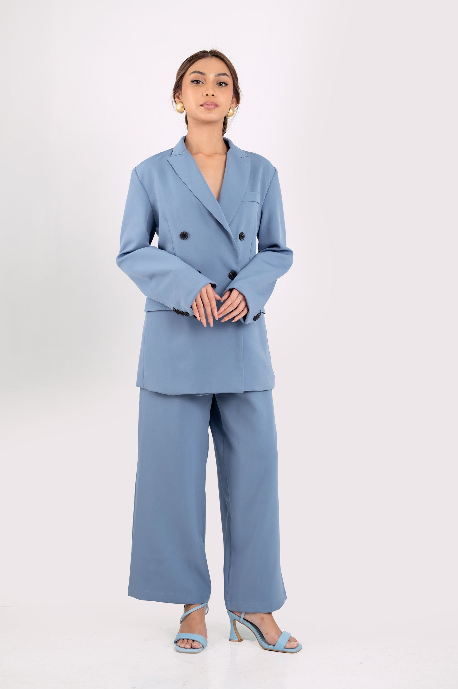 Metropolitan Series: Suit in Blue