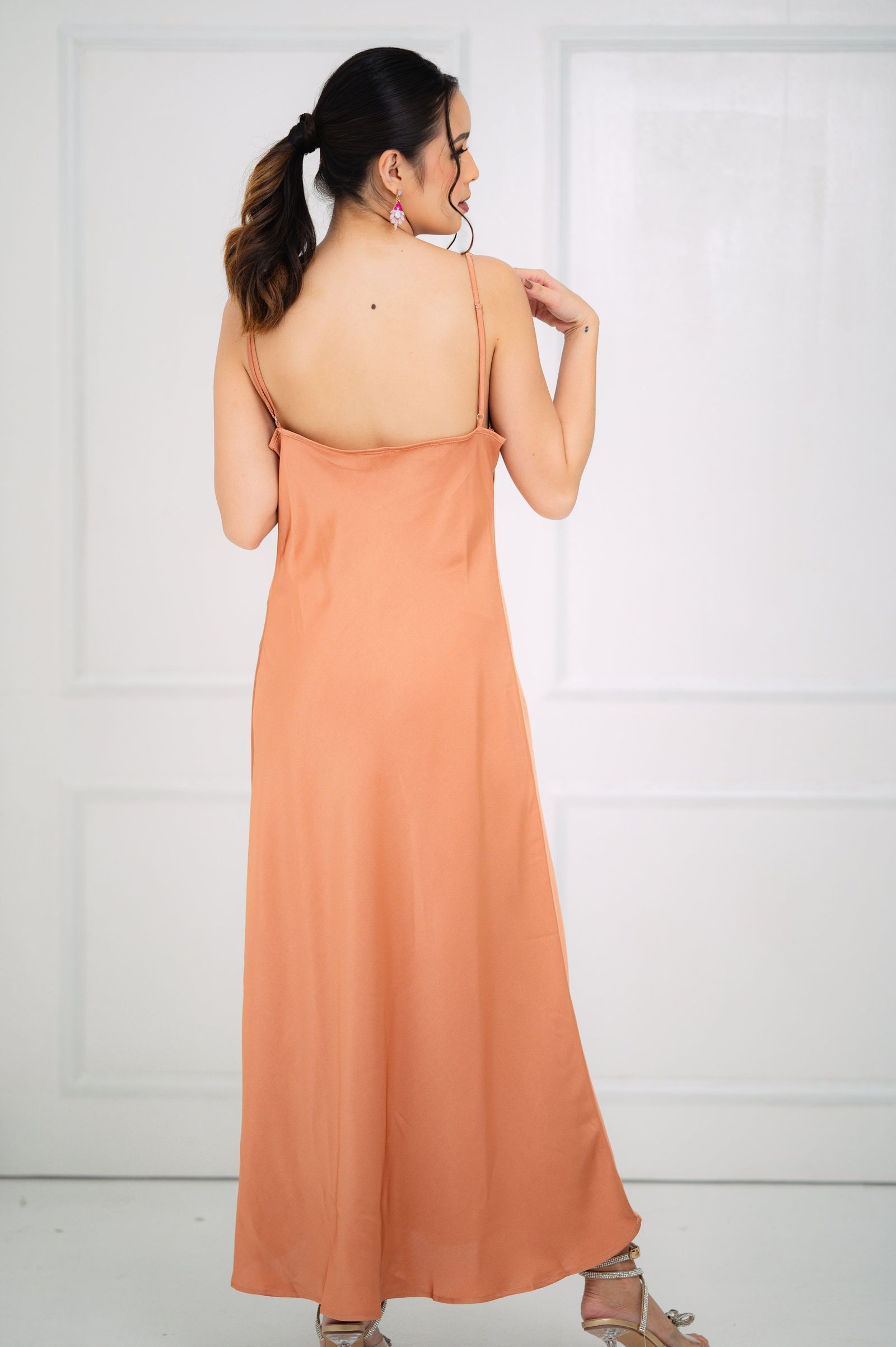 GS Date Night: Vevita Slip Dress