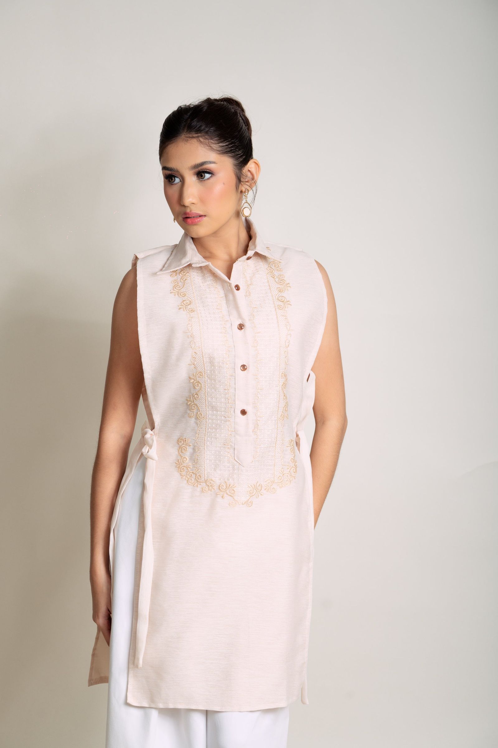 MNL EMGEE by Get Spotted: Segunda Long Pina Bib