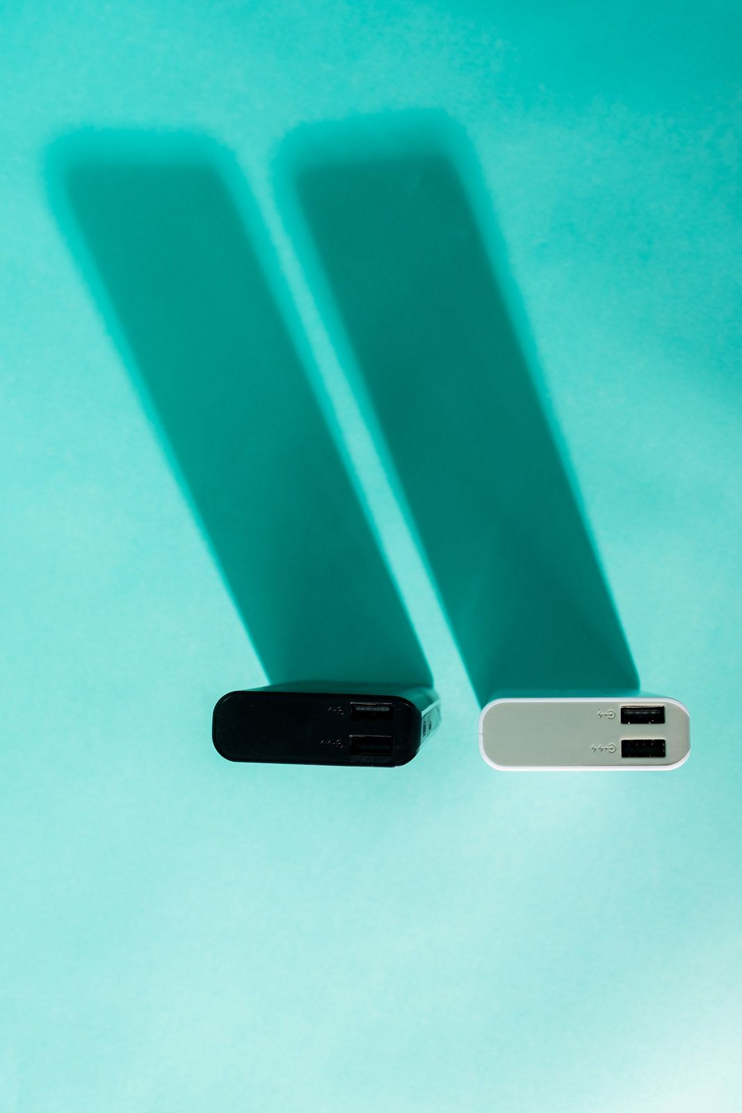 Holiday Bundle C (2 Tops + Powerbank)