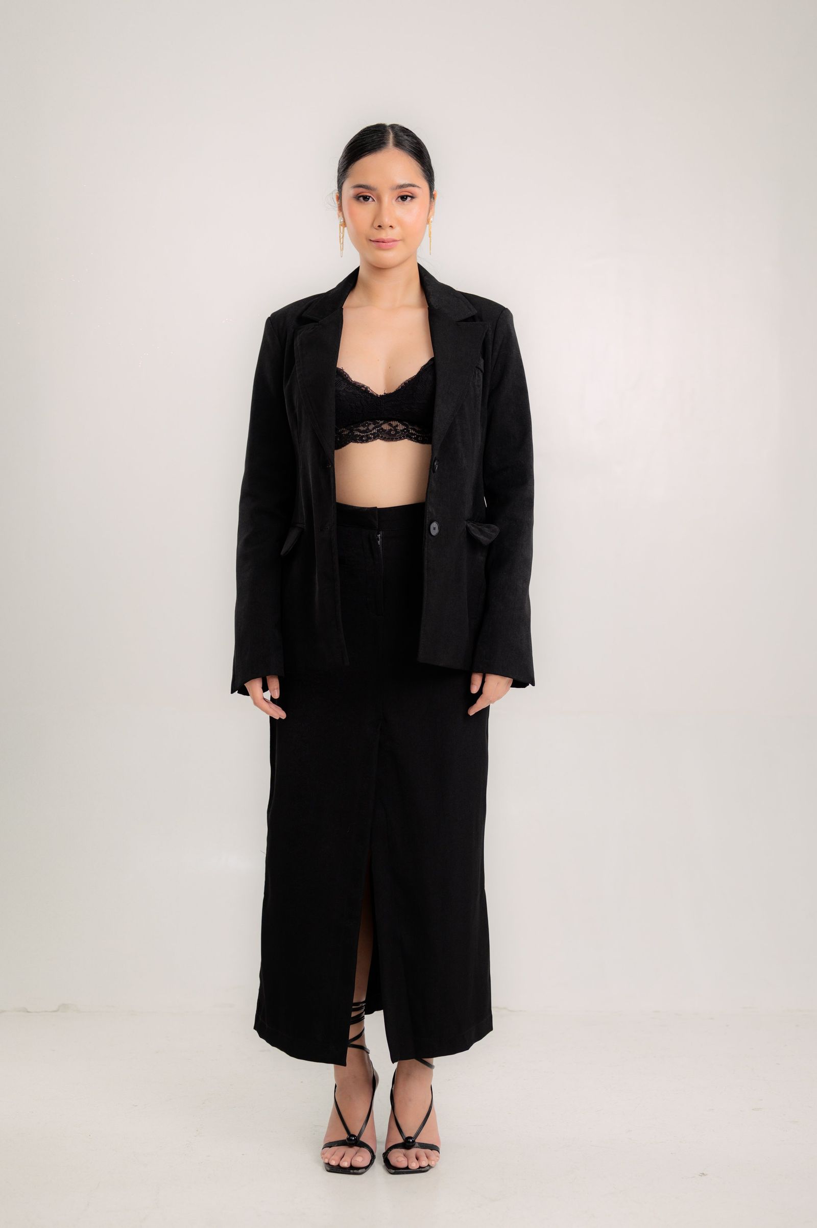 Metropolitan Series: Suit in Black
