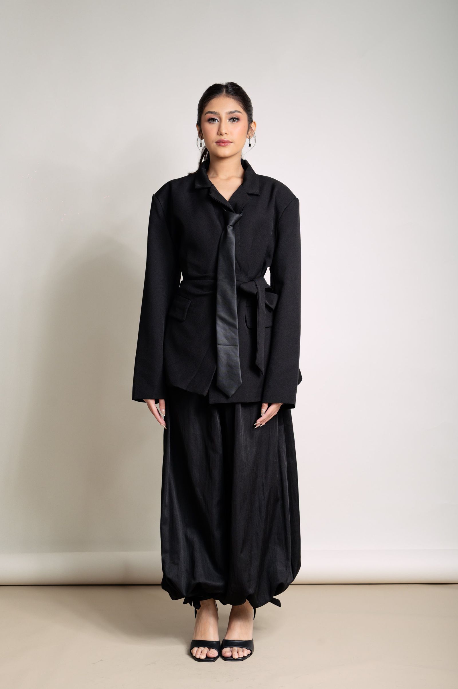 Pre-Holiday 2025: Reese Blazer