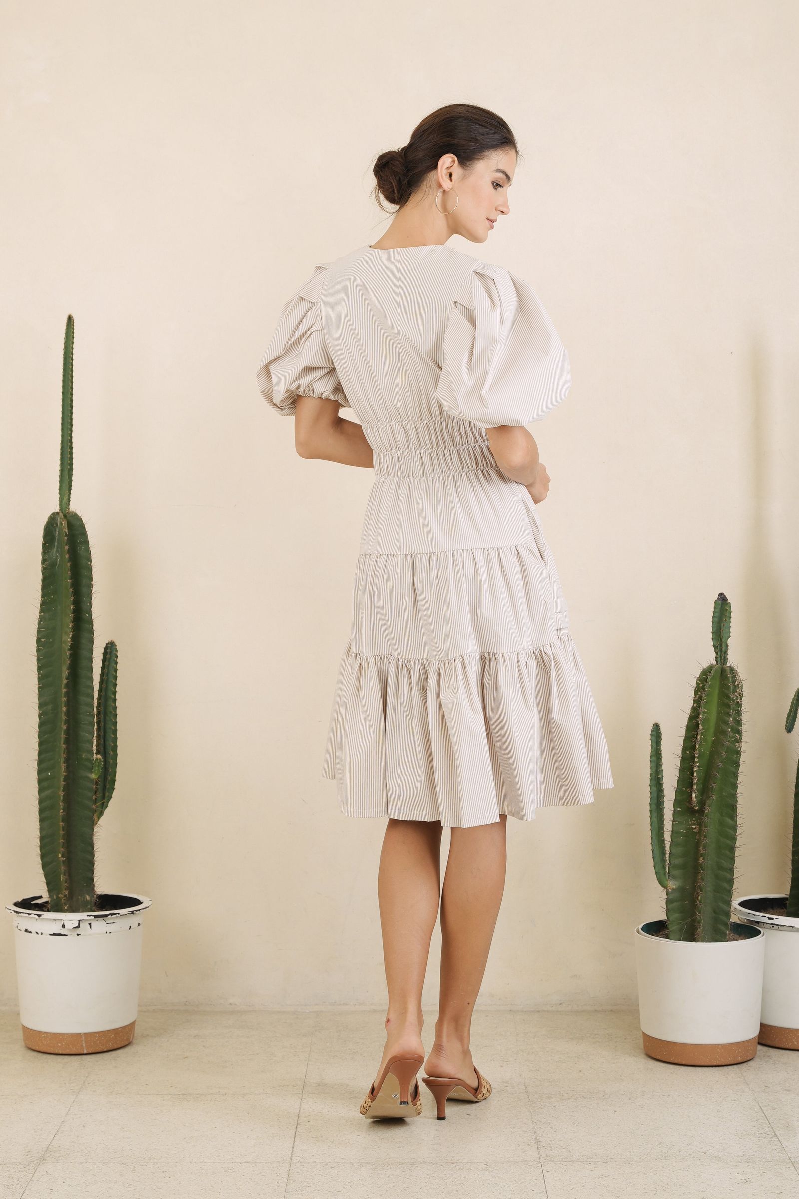 GET SPOTTED SHOP STOCKS GS Holiday: Kristoff Midi Dress in Plain Woven Holiday Green