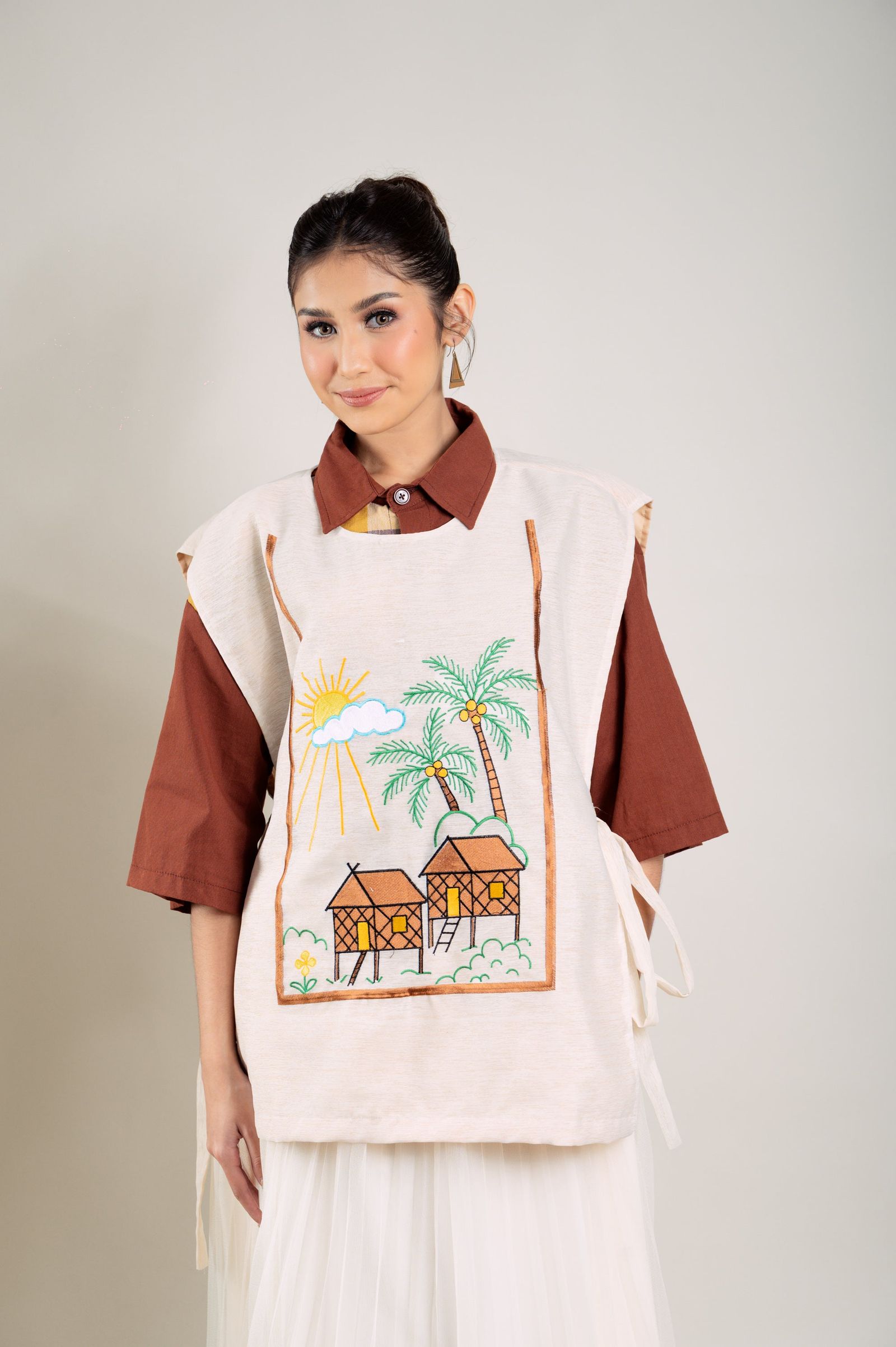 MNL EMGEE by Get Spotted: Nonita Bib in Pina Fabric