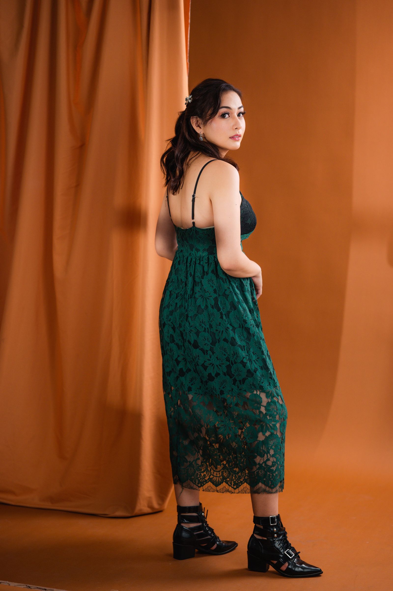 GS Pre-Holiday: Cheryl Lace Dress