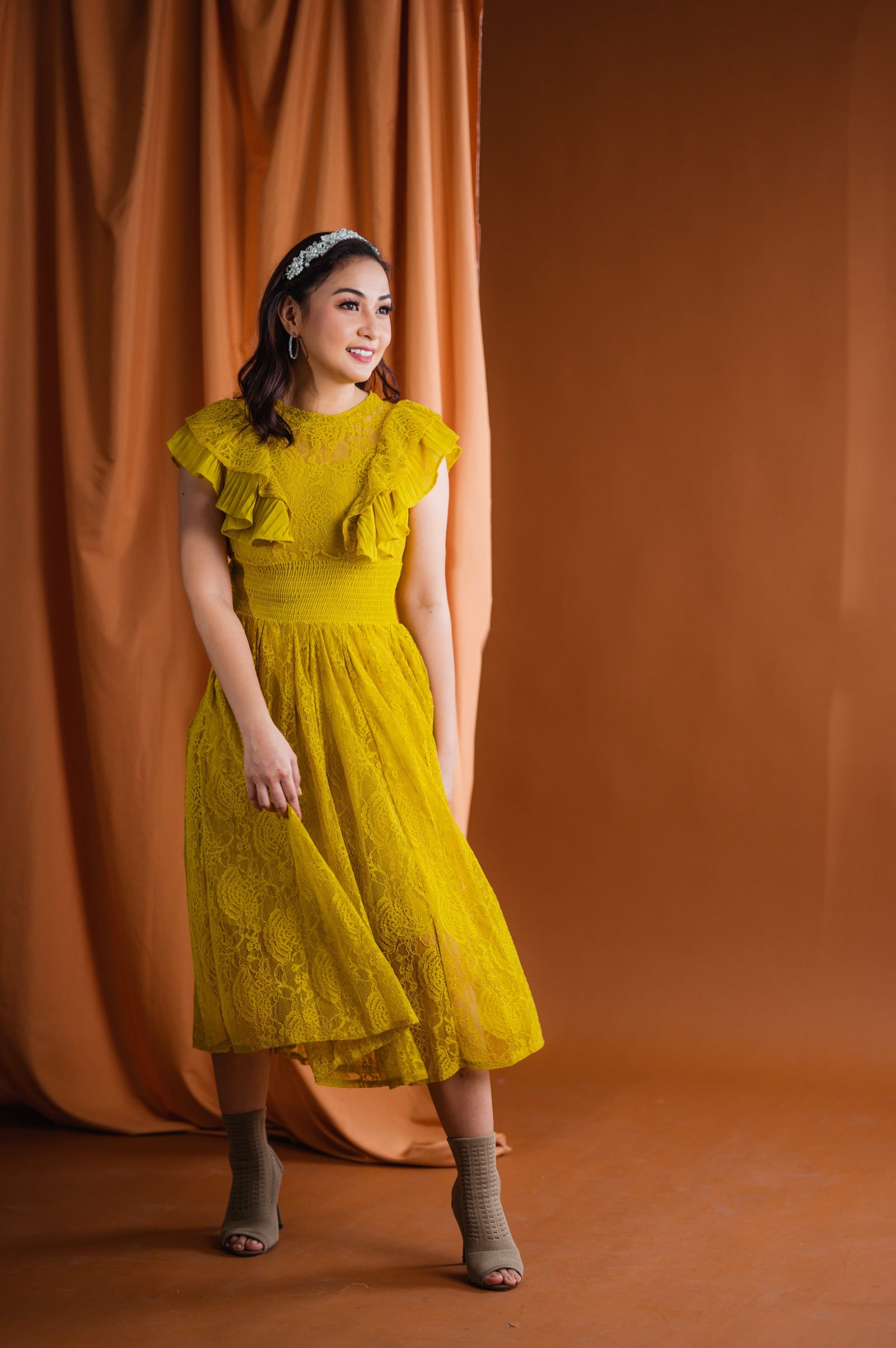 GS Pre-Holiday: Aprille Lace Dress