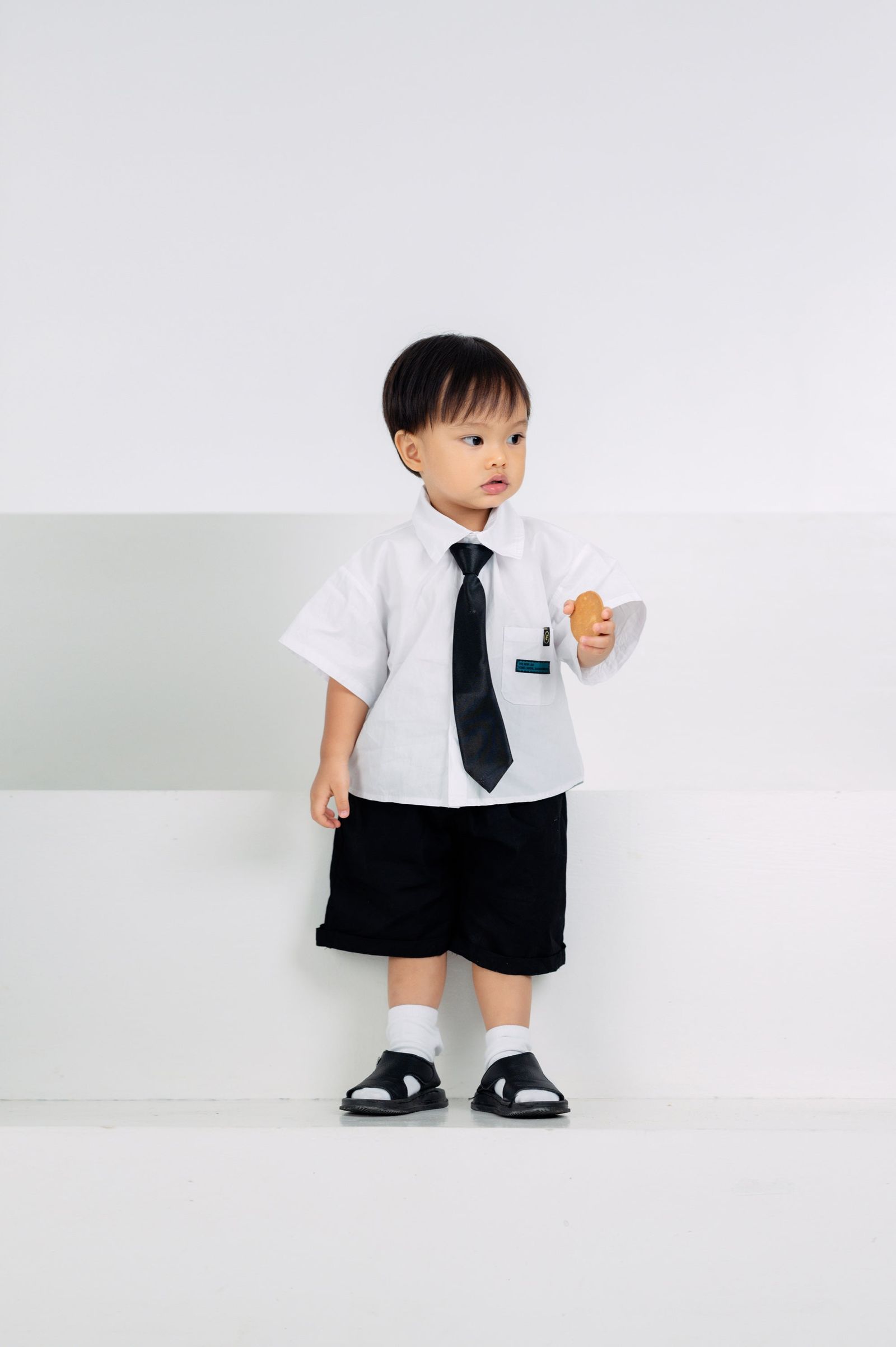 Grey by GS Col 1: Akita Top and Shorts Set with Necktie
