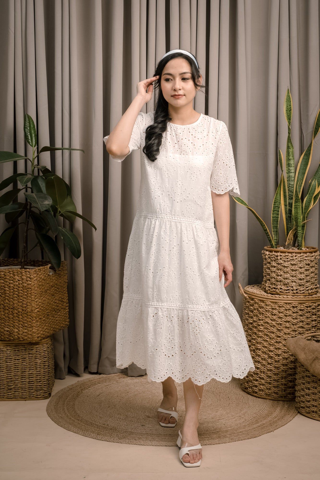 Max Lace Dress with Inner