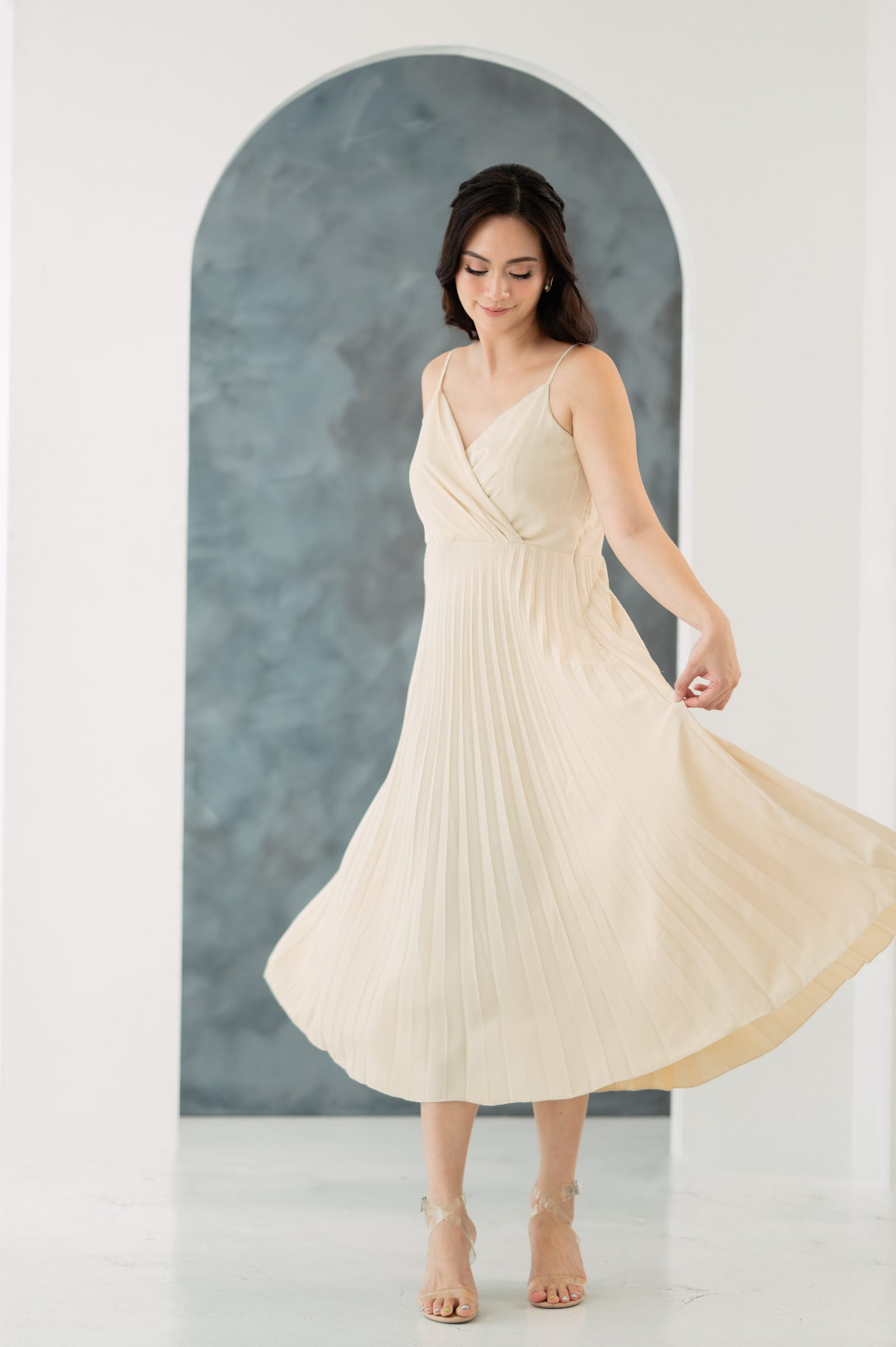GS Party: Kenny Pleated Spaghetti Dress