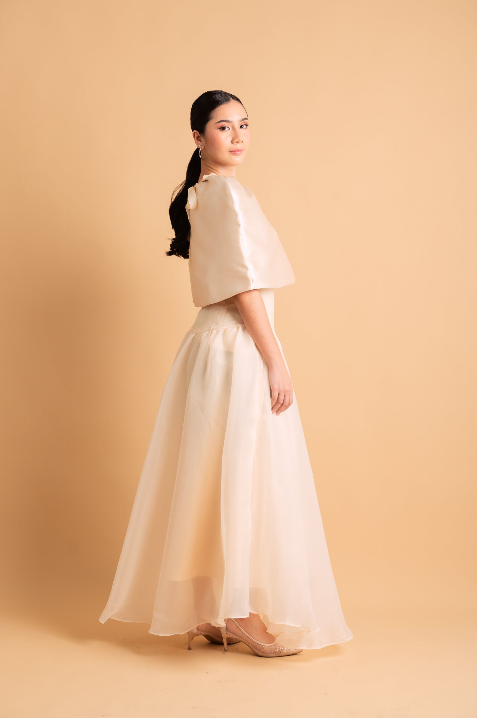 Cocktail: Artie Luxurious Cape Top in Beige