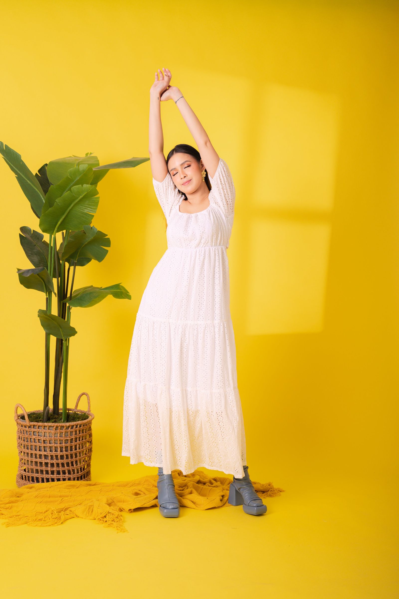 GET SPOTTED SHOP STOCKS Jenny Eyelet 3: Lara Premium Eyelet Dress