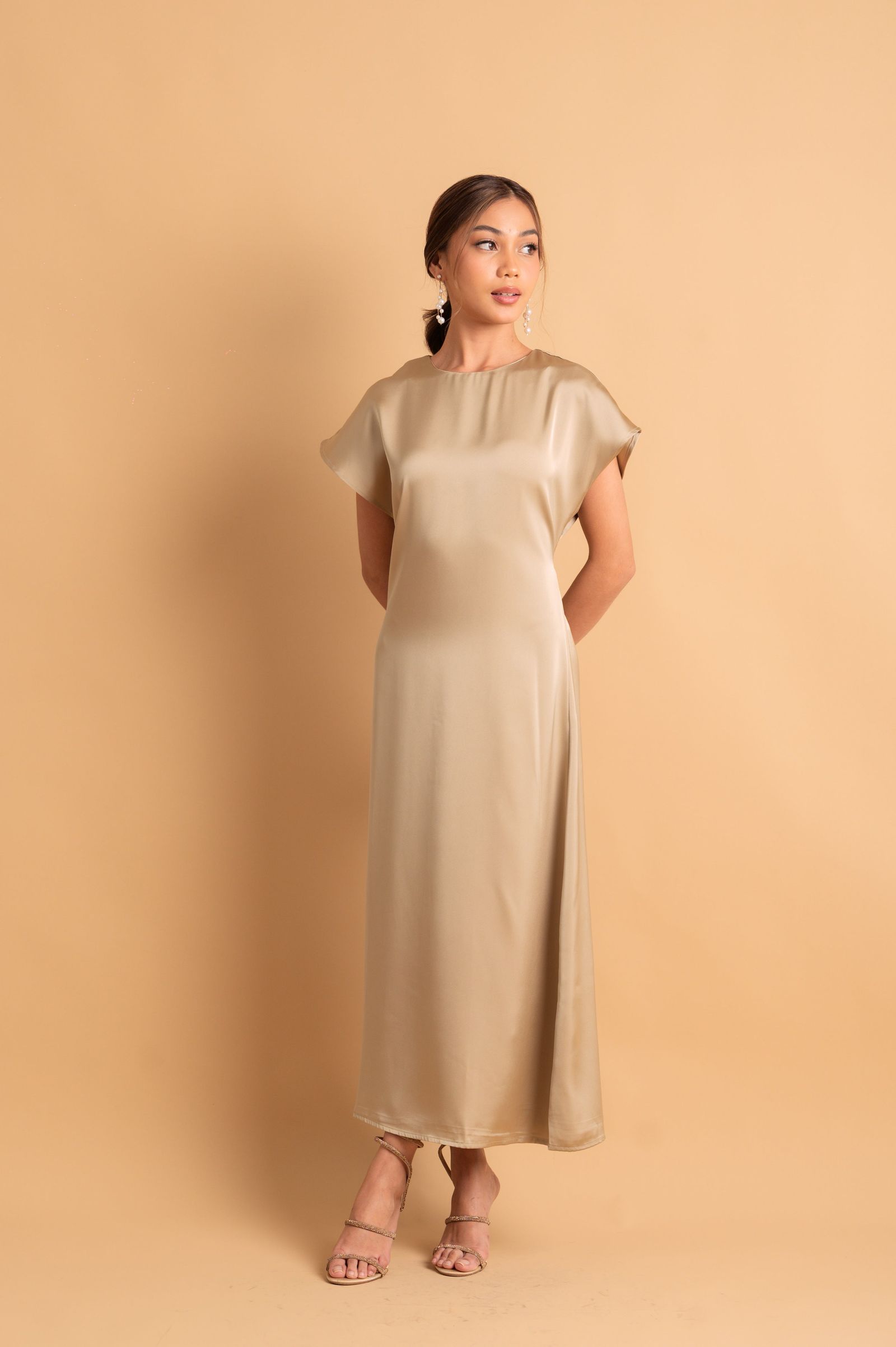 Cocktail: Novie Silk Dress