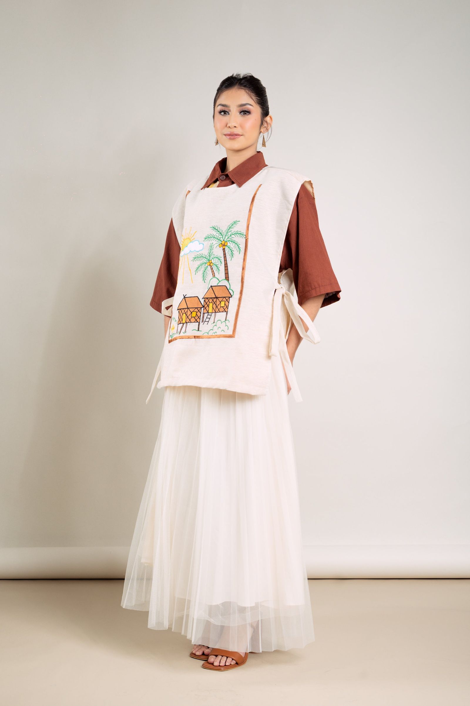 MNL EMGEE by Get Spotted: Nonita Bib in Pina Fabric