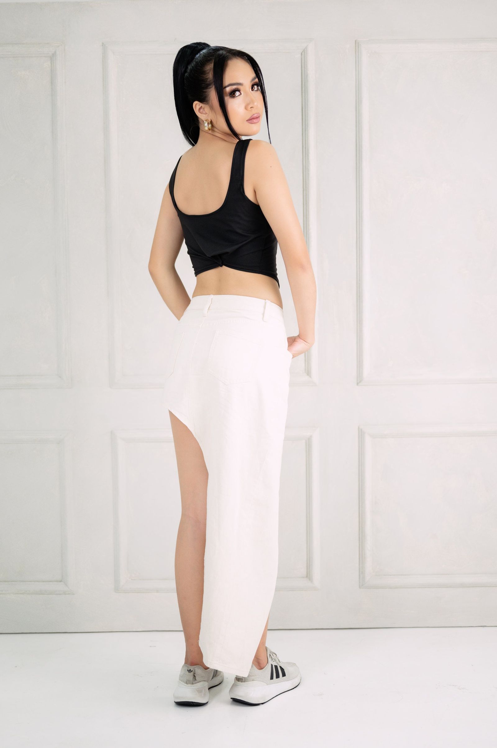 GS Gen Z: White Asymmetrcial Hem Denim Skirt