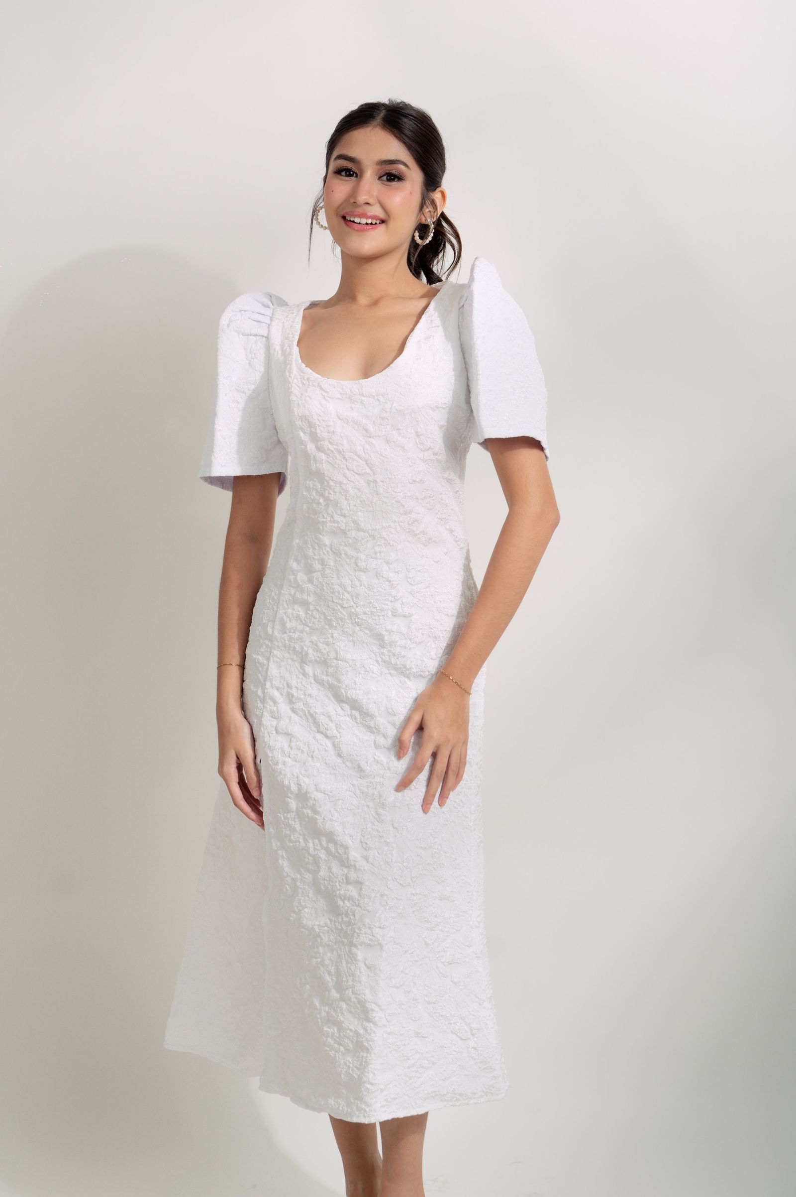 Maud London x Get Spotted: Ressa in White Premium Fabric