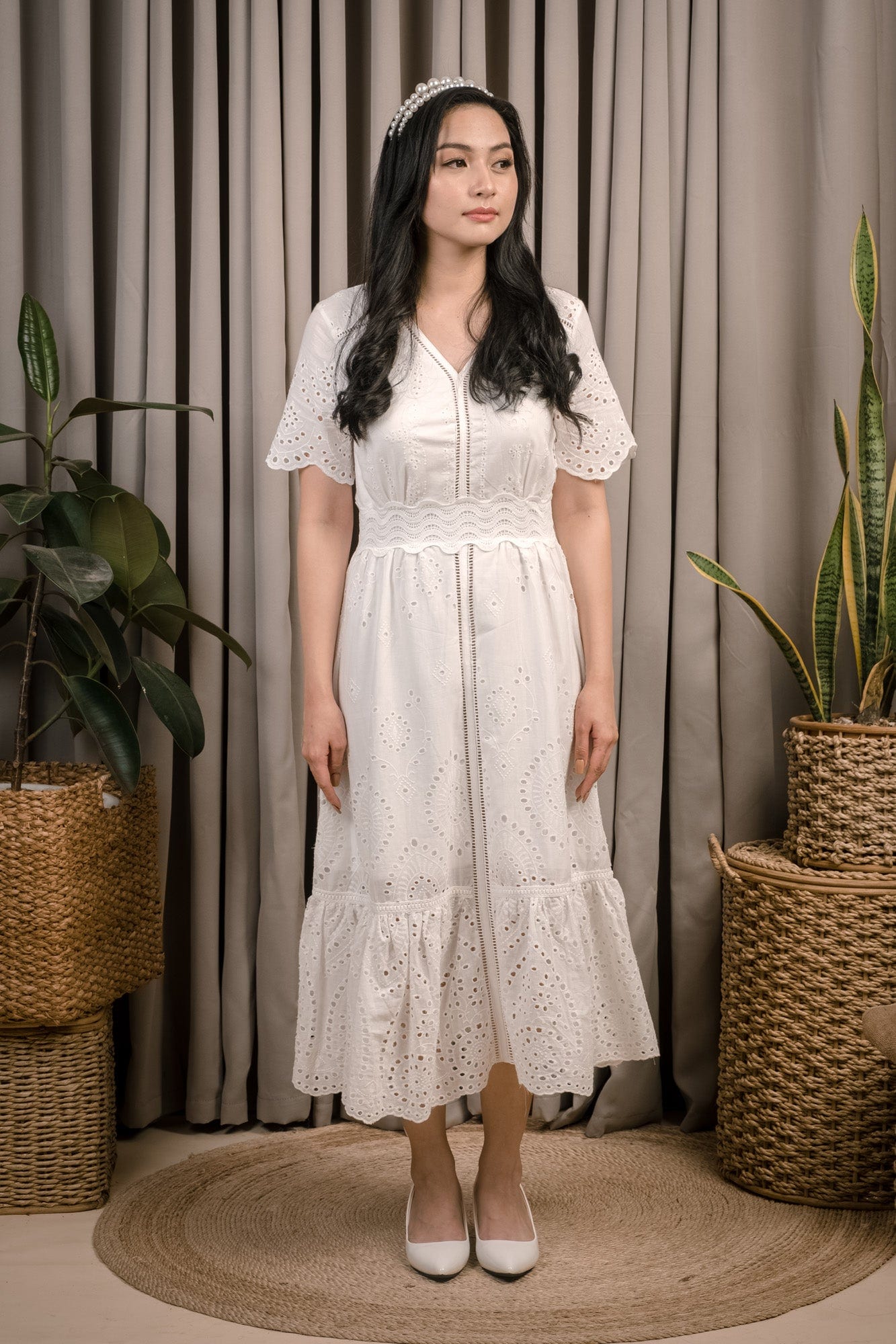Maisie Vneck White Eyelet Dress