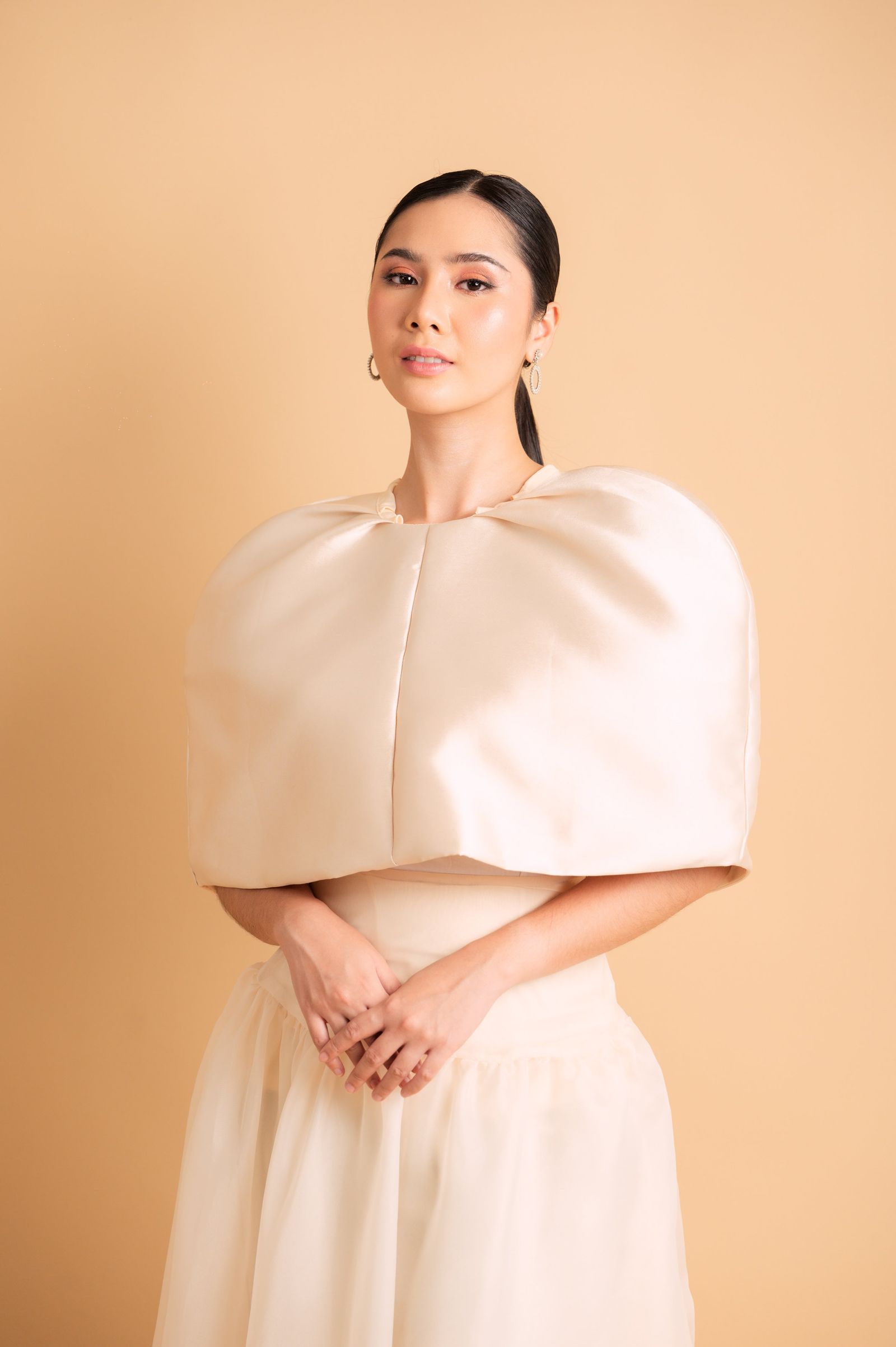 Cocktail: Artie Luxurious Cape Top in Beige