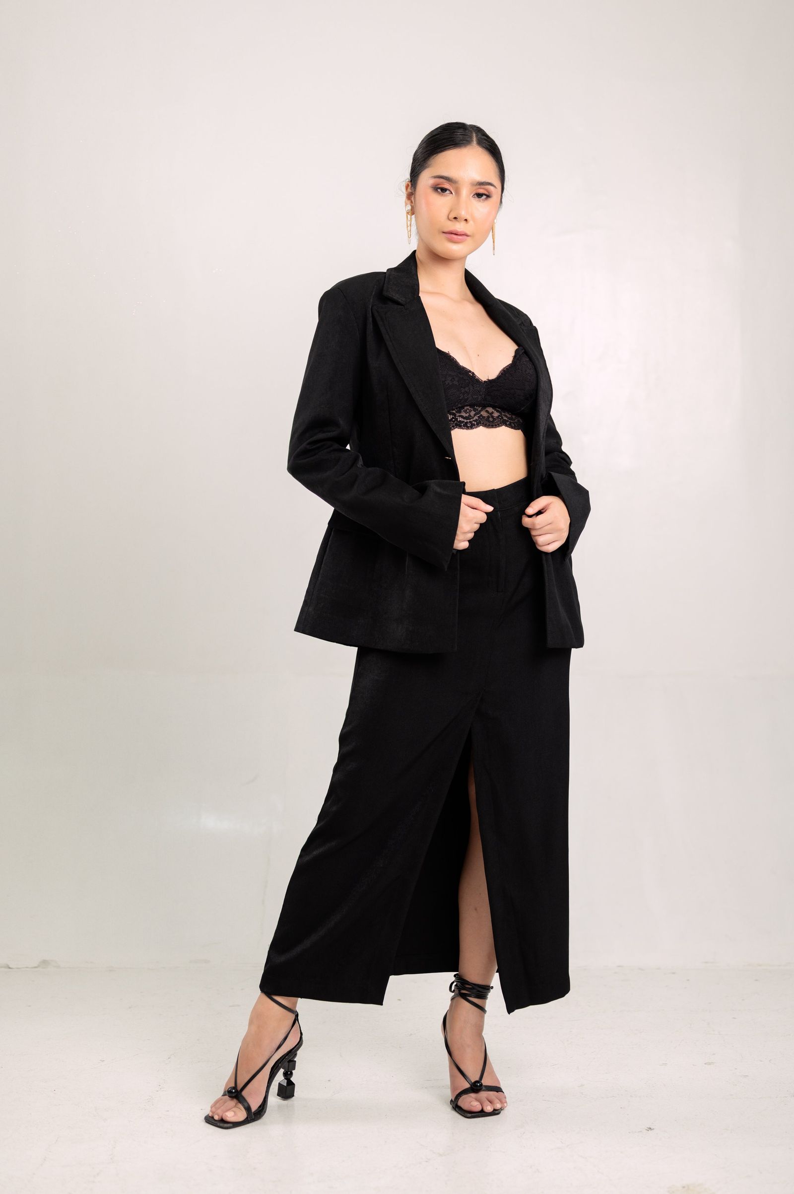 Metropolitan Series: Suit in Black