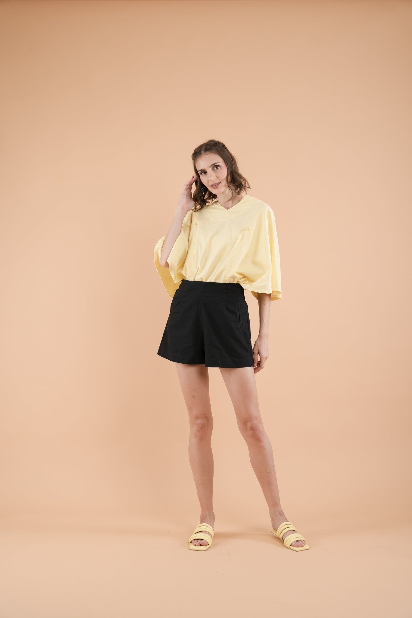 GET SPOTTED SHOP STOCKS Mix and Match Bottoms: Novia Tummy-Tucking High-waist Shorts