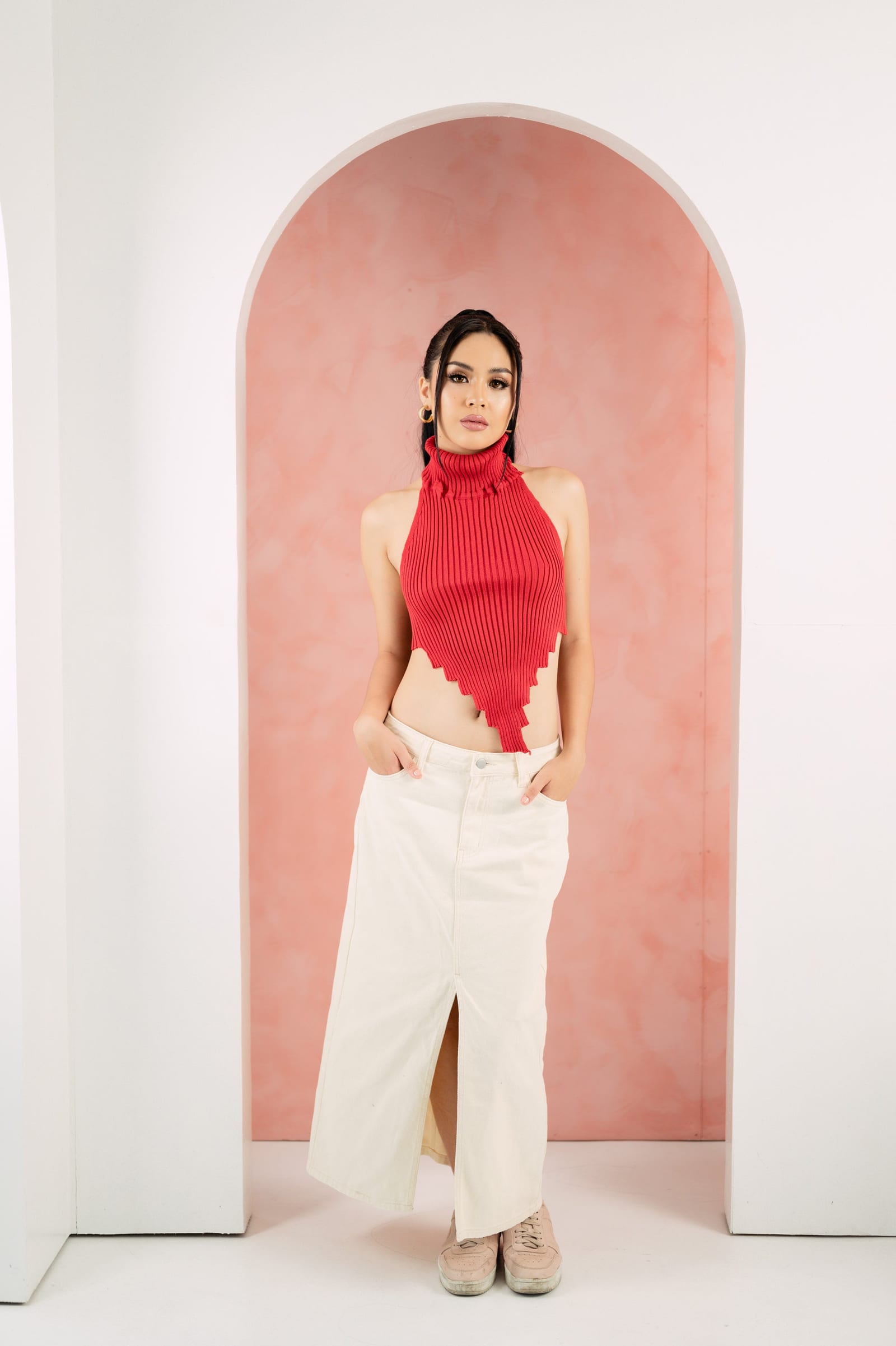 GS Gen Z: High Waist Split Thigh Maxi Skirt