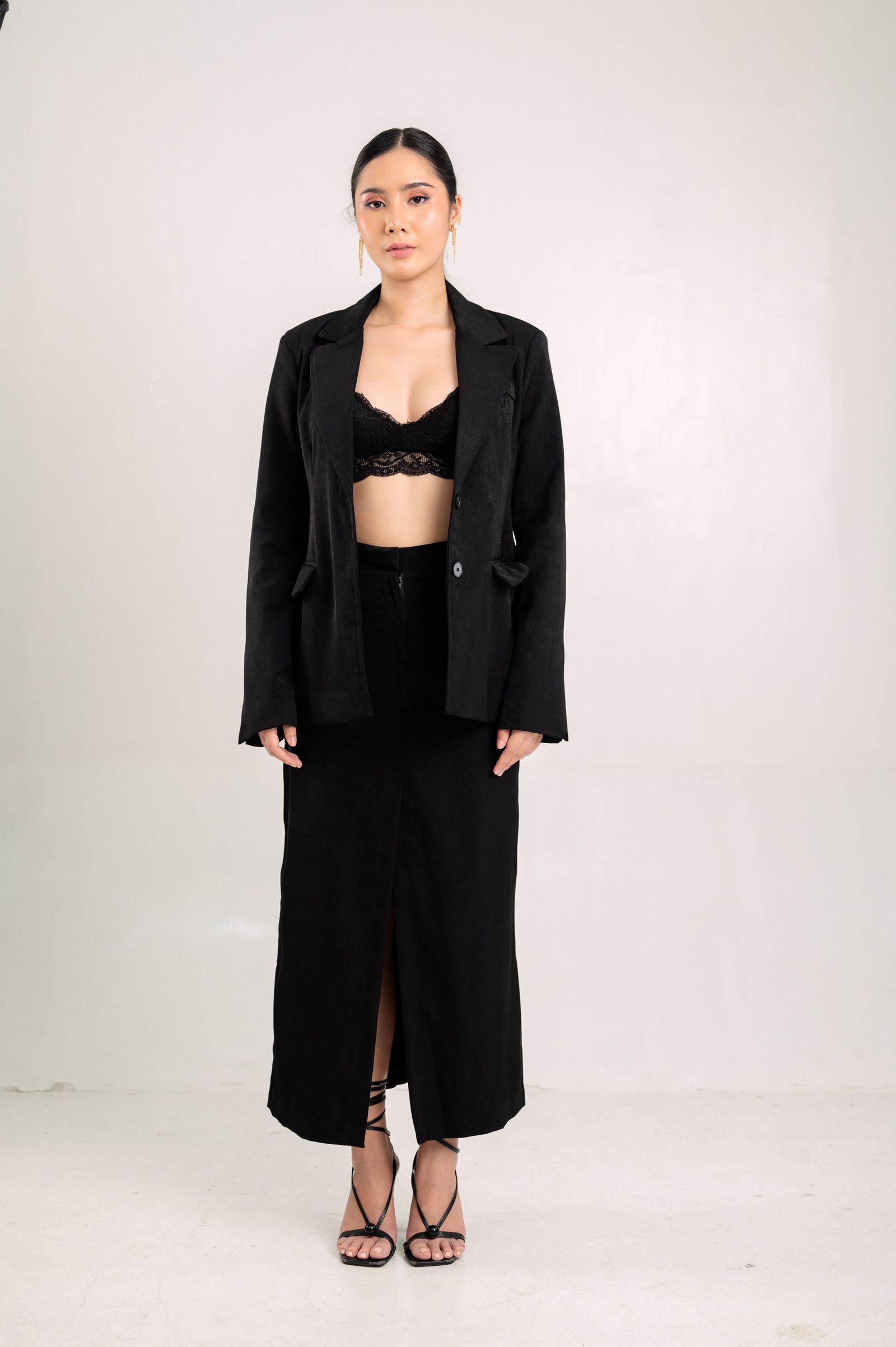 Metropolitan Series: Suit in Black