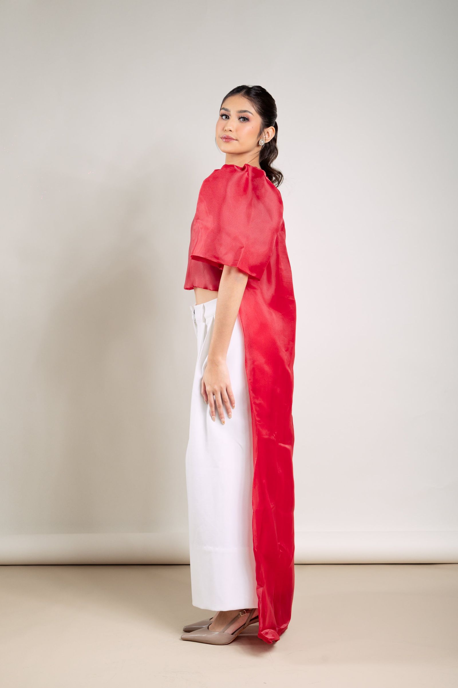 MNL EMGEE by Get Spotted: Yashna Longback Filipiniana Top