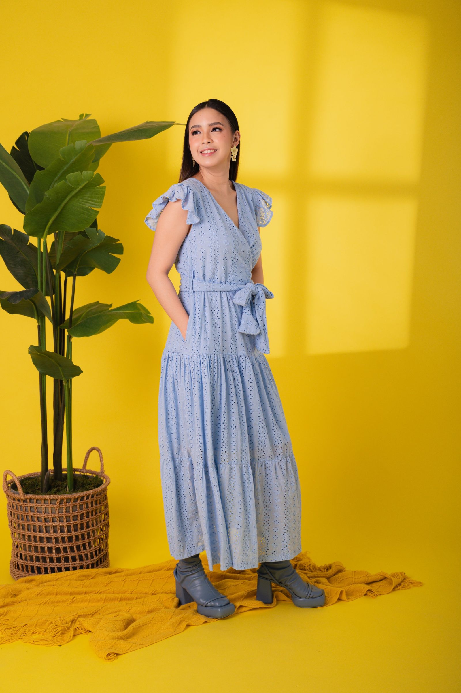 GET SPOTTED SHOP STOCKS Jenny Eyelet 4: Mavi Premium Eyelet Wrap Dress