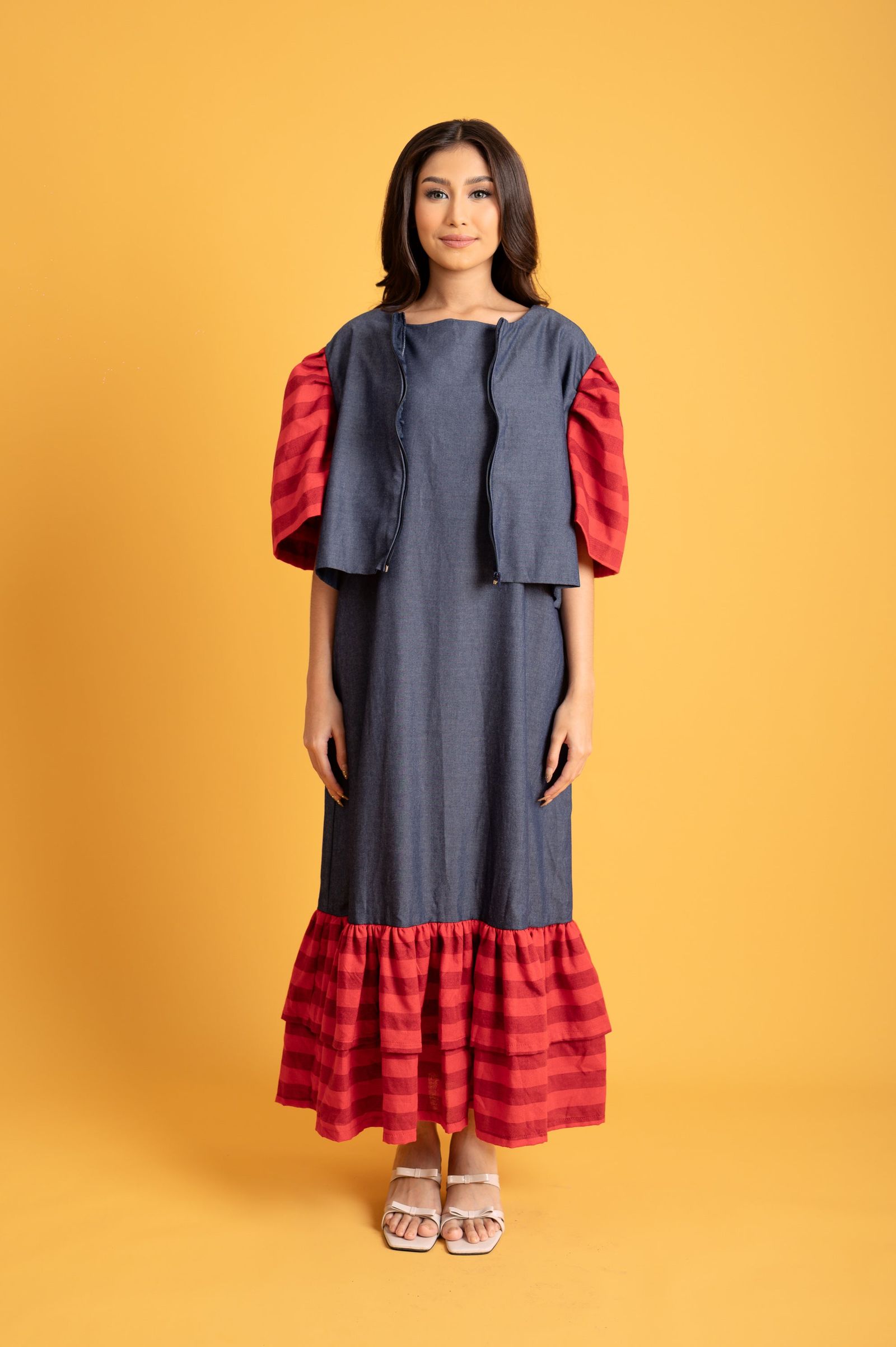 MNL EMGEE by Get Spotted: Bigger Gabriela w/zip Soft Denim/Hablon