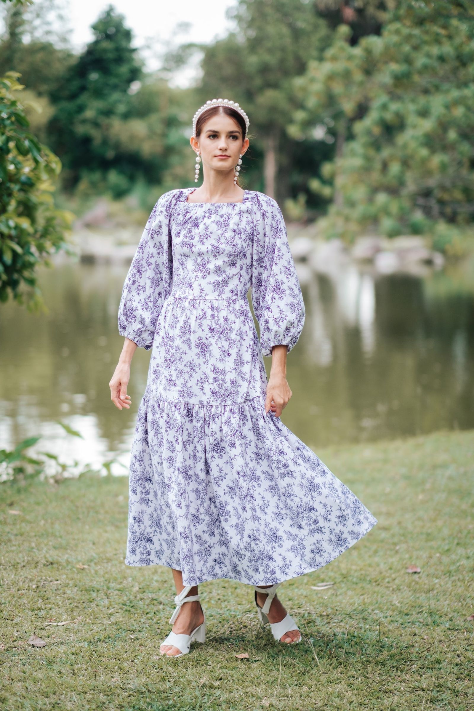 GET SPOTTED SHOP STOCKS Jenny Blue Porcelain: Diana Backless Floral